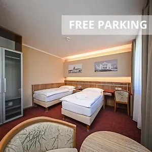 Otel Vaka, Brno